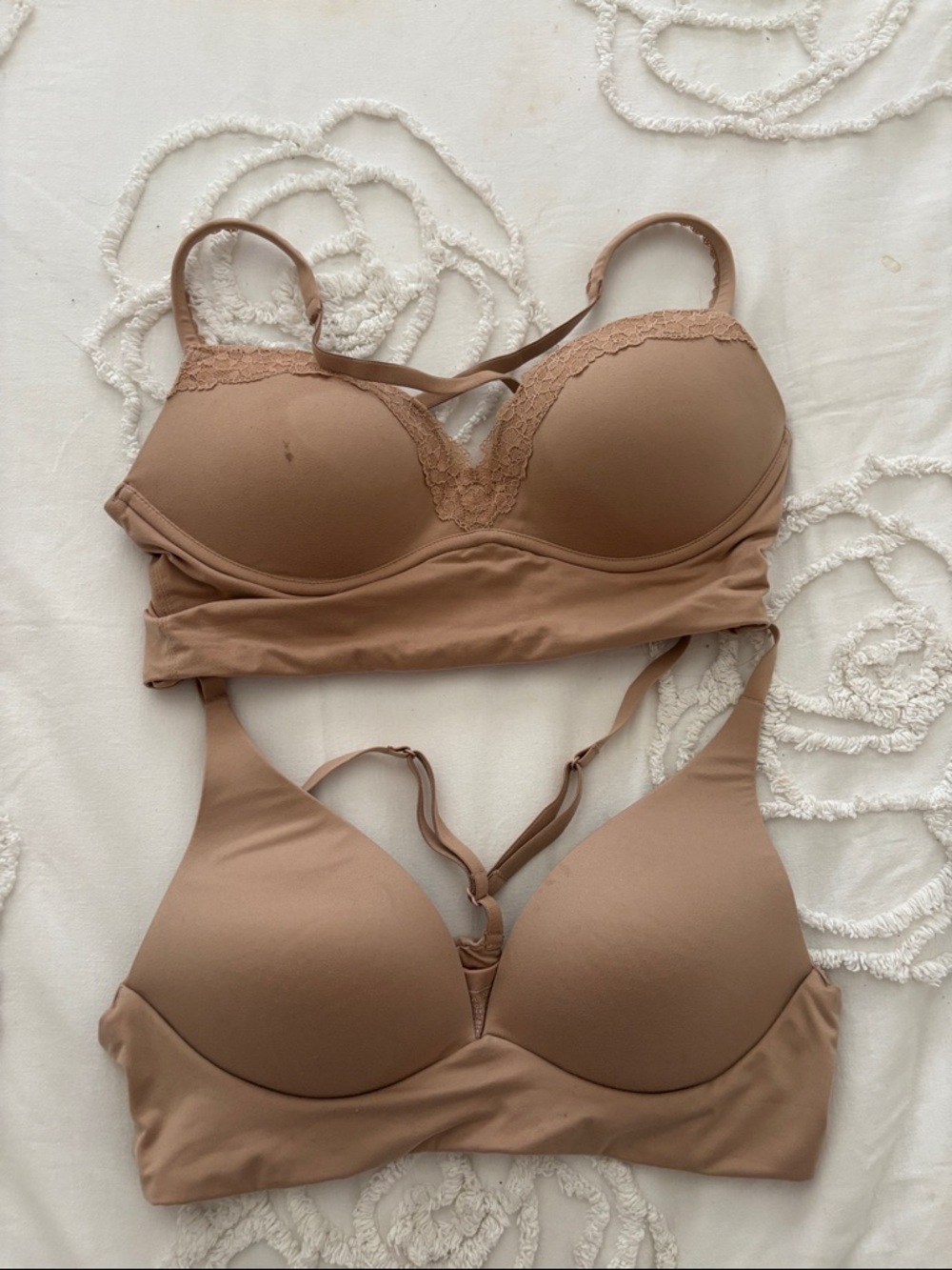 Victoria's Secret Seamless Nude Bra Duo